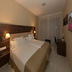 Ξενοδοχείο Abetos 4*